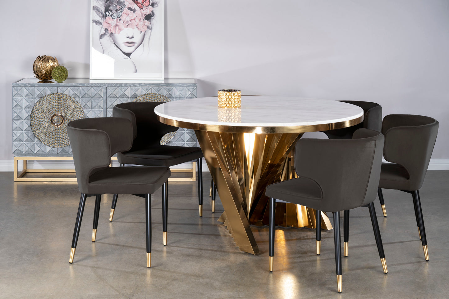 velvet chairs in black