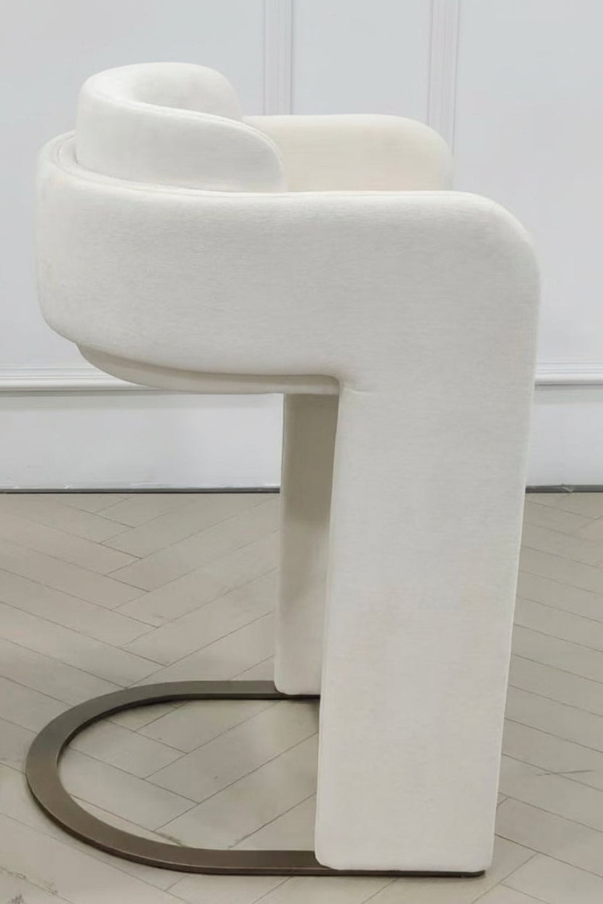 Modern white luxury upholstred bar chair 