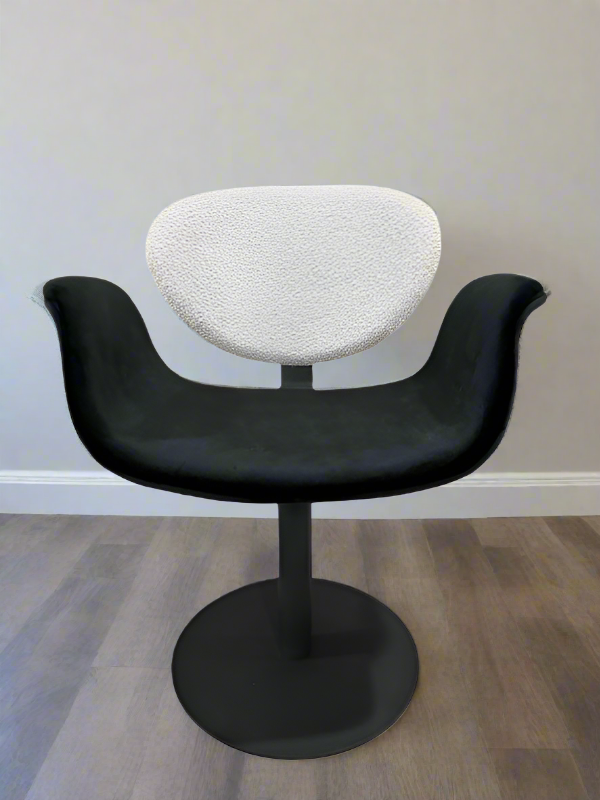 Tulip Swivel Chair in Black and White